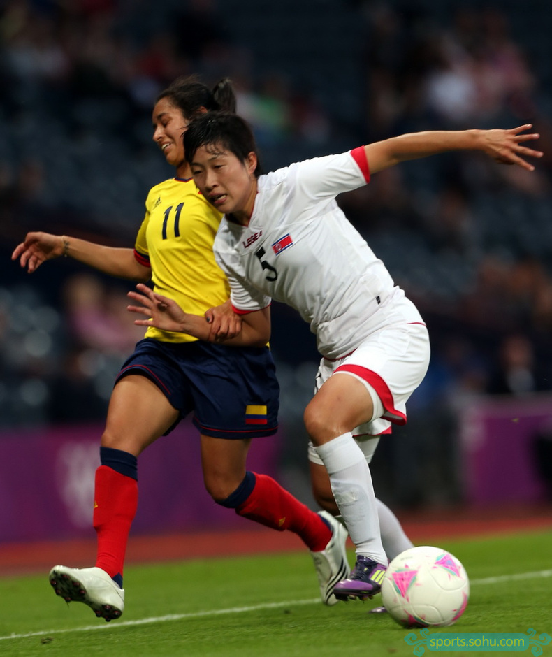 开云APP-CLG险胜BLG,Jankos开启传奇时刻八强赛3:2(北京)