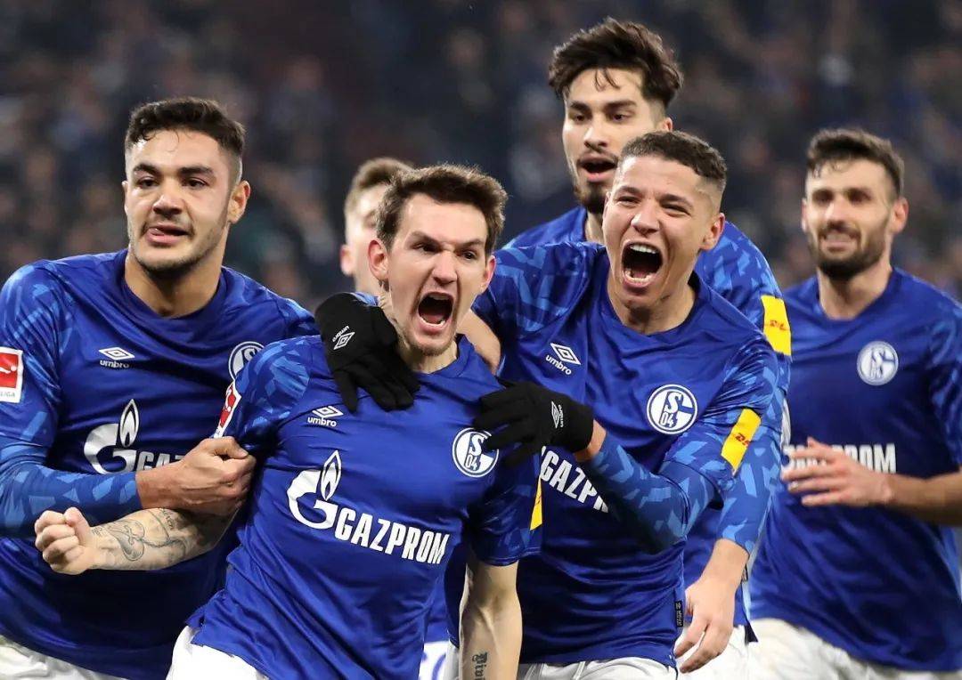 关于柏林赫塔取得胜利,迈向德甲冠军争夺战的信息 关于柏林赫塔取得胜利,迈向德甲冠军争夺战的信息